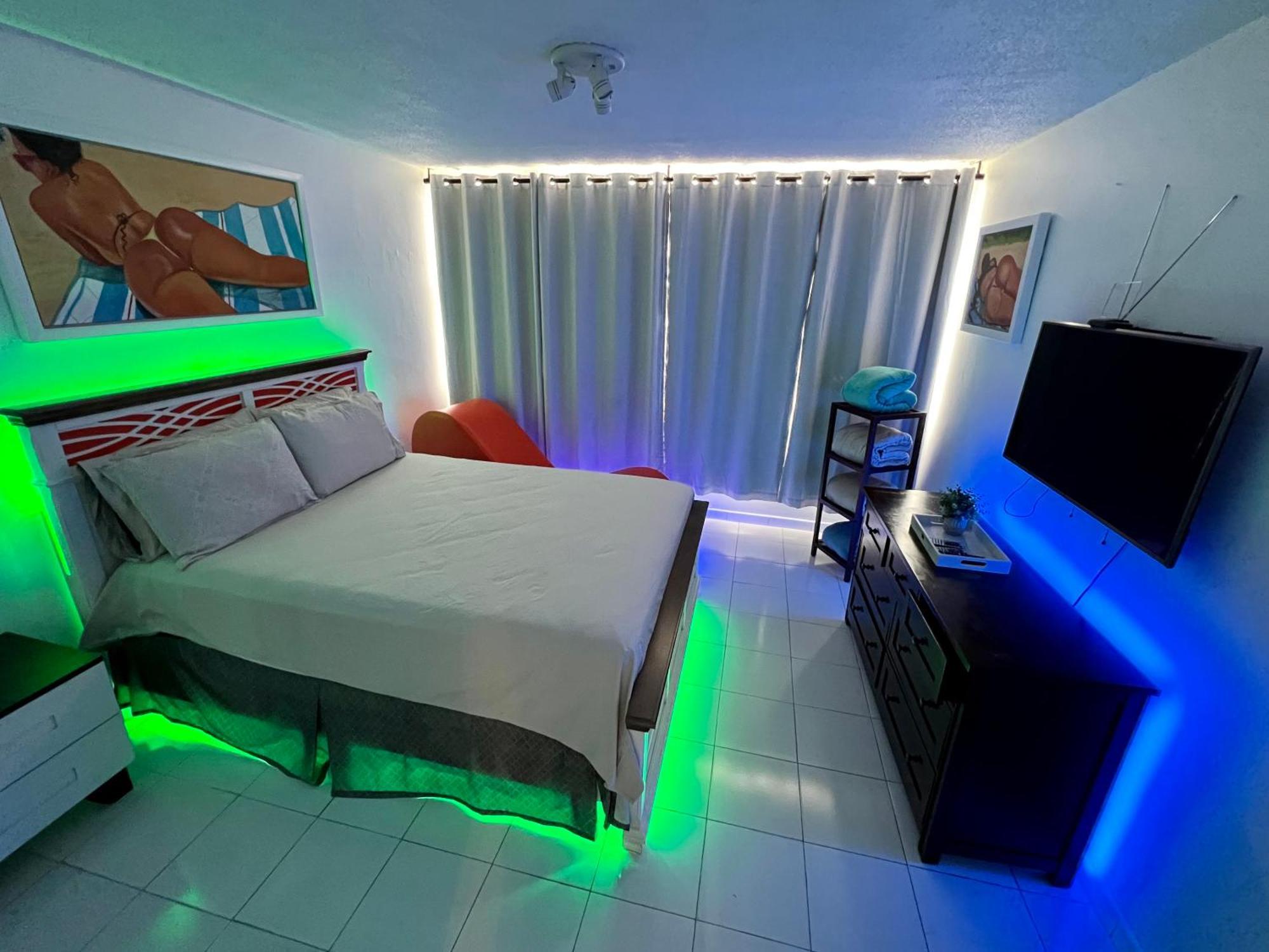 Beachfront Tropical Tantra Apartment San Juan Exterior foto